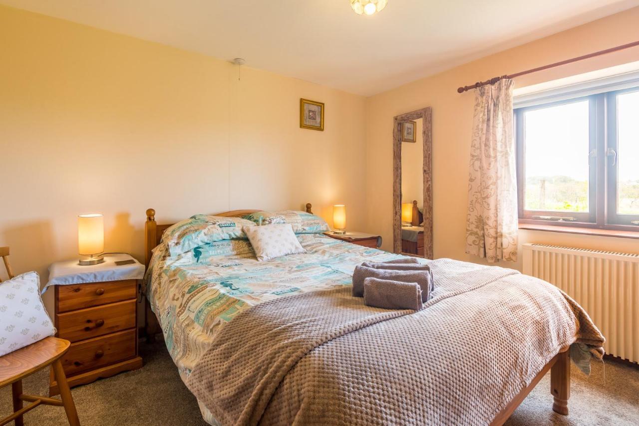 Well Farm Cottages North Tamerton 外观 照片