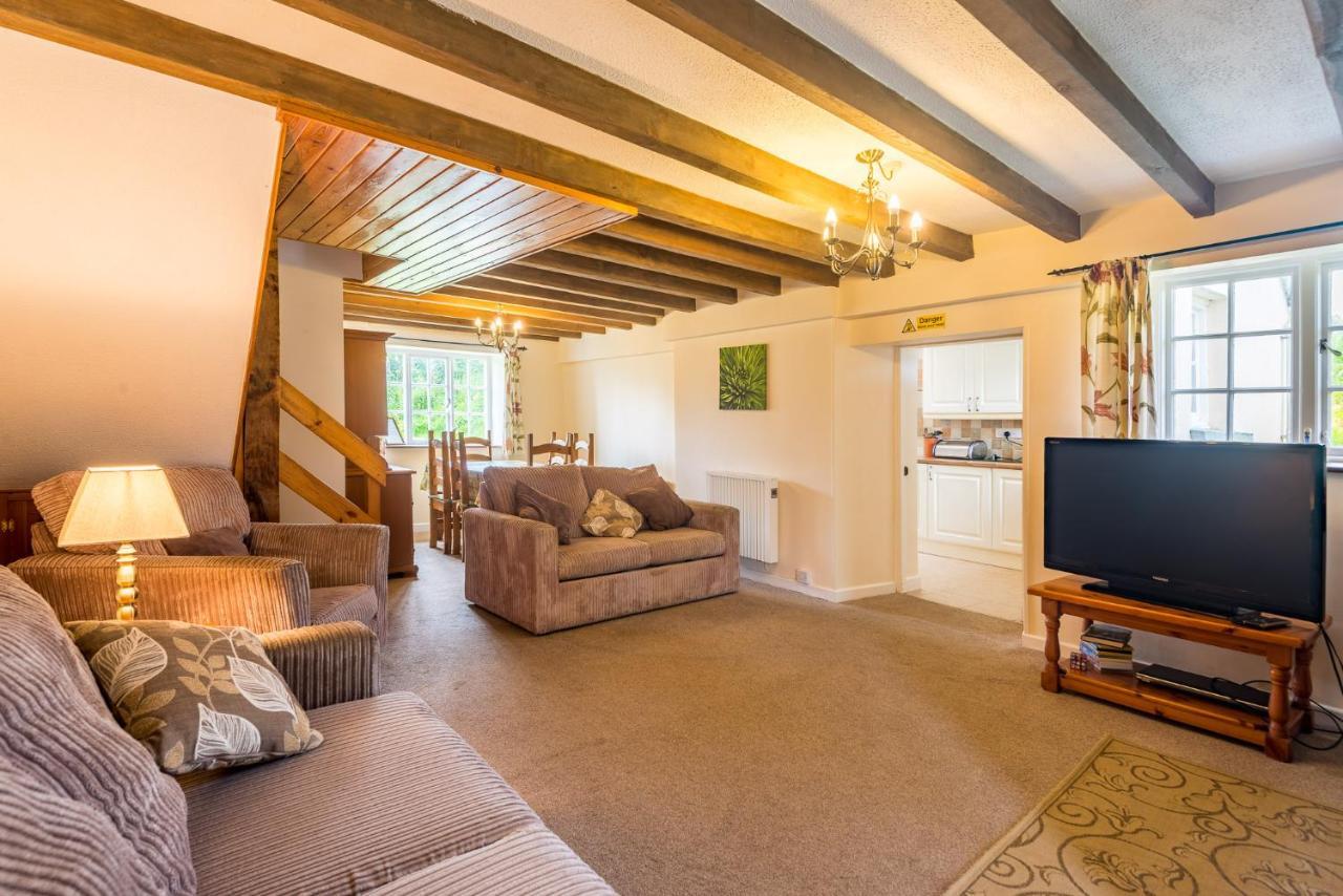 Well Farm Cottages North Tamerton 外观 照片